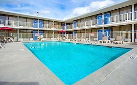 Motel 6 Baton Rouge Southeast